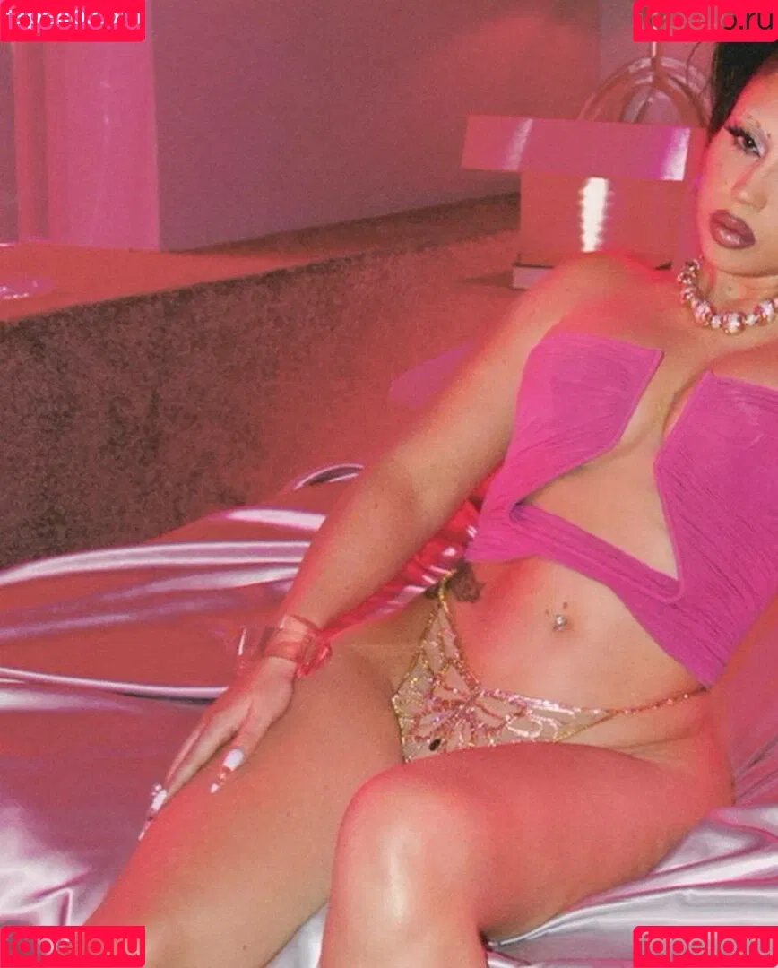 Kali Uchis / kaliuchis / spicxyy Onlyfans Photo Gallery 