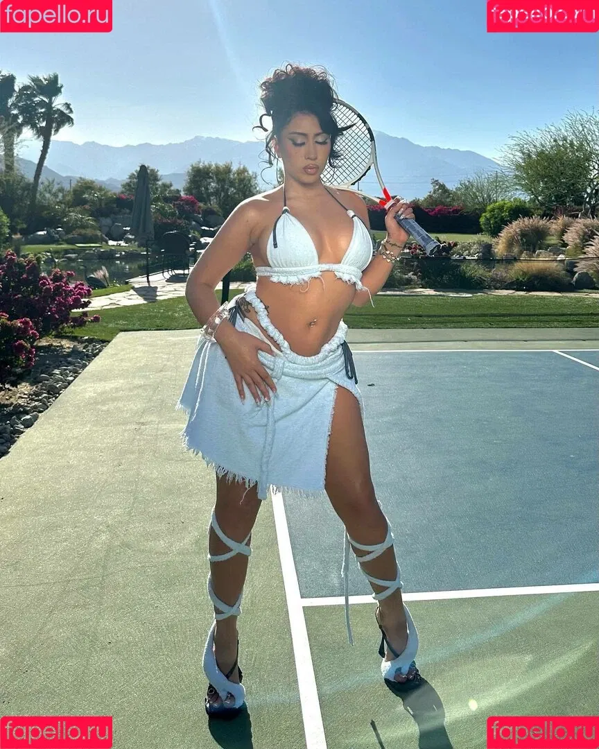 Kali Uchis / kaliuchis / spicxyy Onlyfans Photo Gallery 