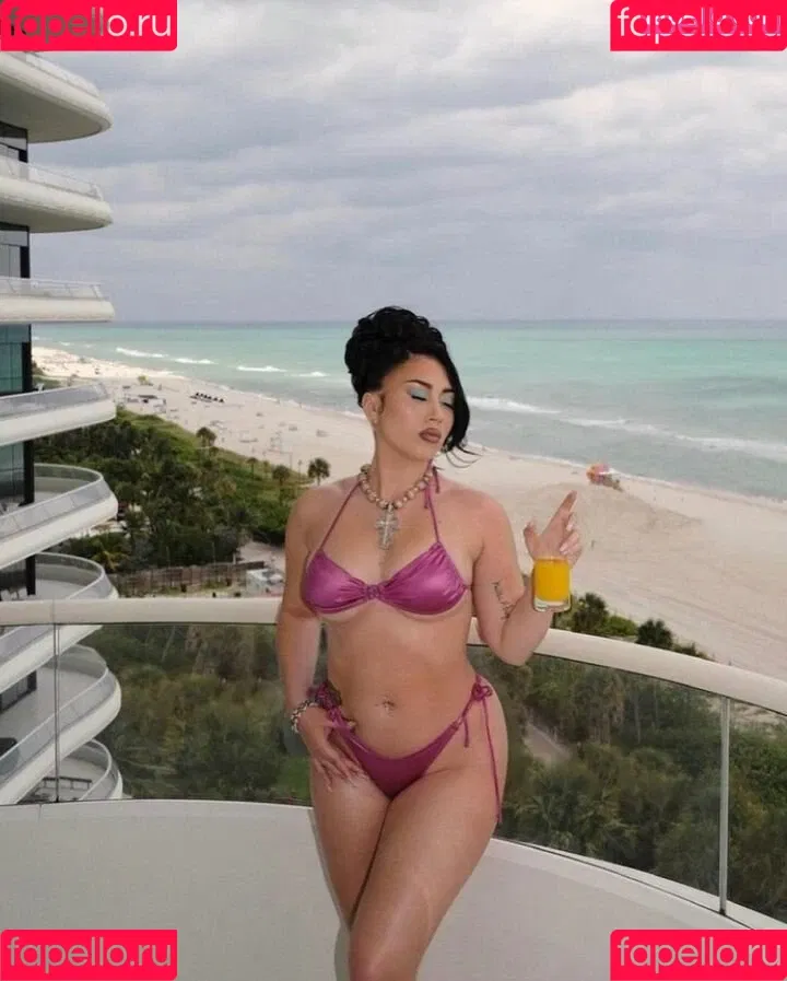 Kali Uchis / kaliuchis / spicxyy Onlyfans Photo Gallery 