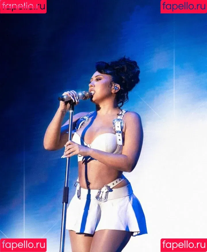 Kali Uchis / kaliuchis / spicxyy Onlyfans Photo Gallery 