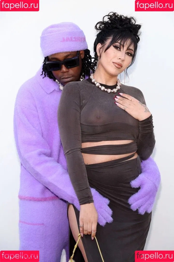 Kali Uchis / kaliuchis / spicxyy Onlyfans Photo Gallery 