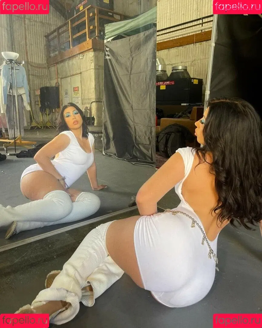 Kali Uchis / kaliuchis / spicxyy Onlyfans Photo Gallery 