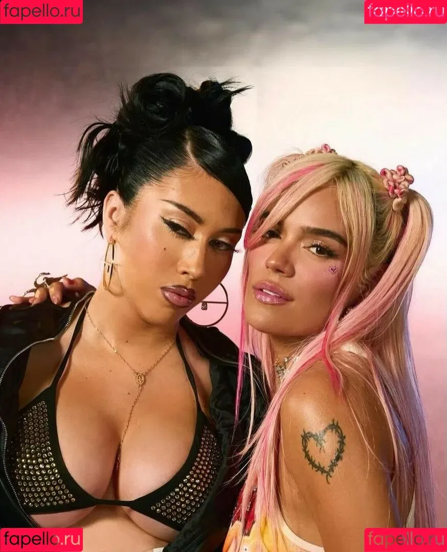 Kali Uchis / kaliuchis / spicxyy Onlyfans Photo Gallery 