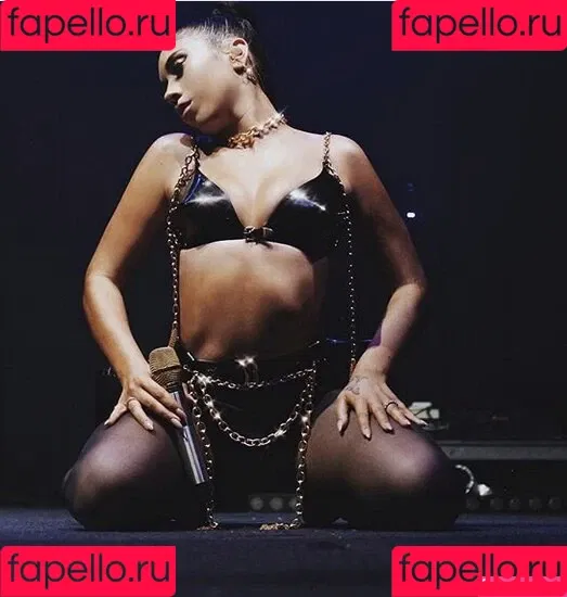 Kali Uchis / kaliuchis / spicxyy Onlyfans Photo Gallery 