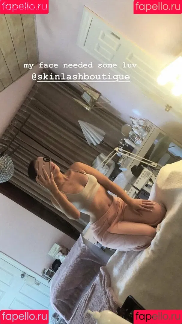 Kali Uchis / kaliuchis / spicxyy Onlyfans Photo Gallery 