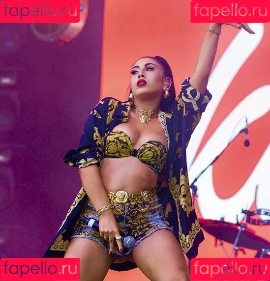 Kali Uchis / kaliuchis / spicxyy Onlyfans Photo Gallery 