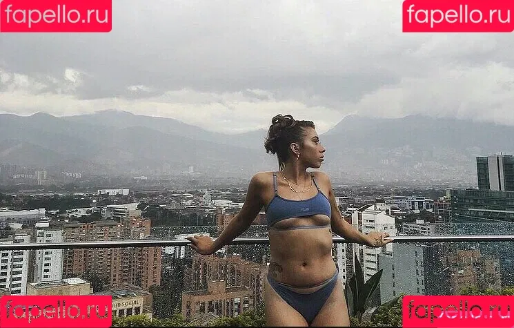 Kali Uchis / kaliuchis / spicxyy Onlyfans Photo Gallery 