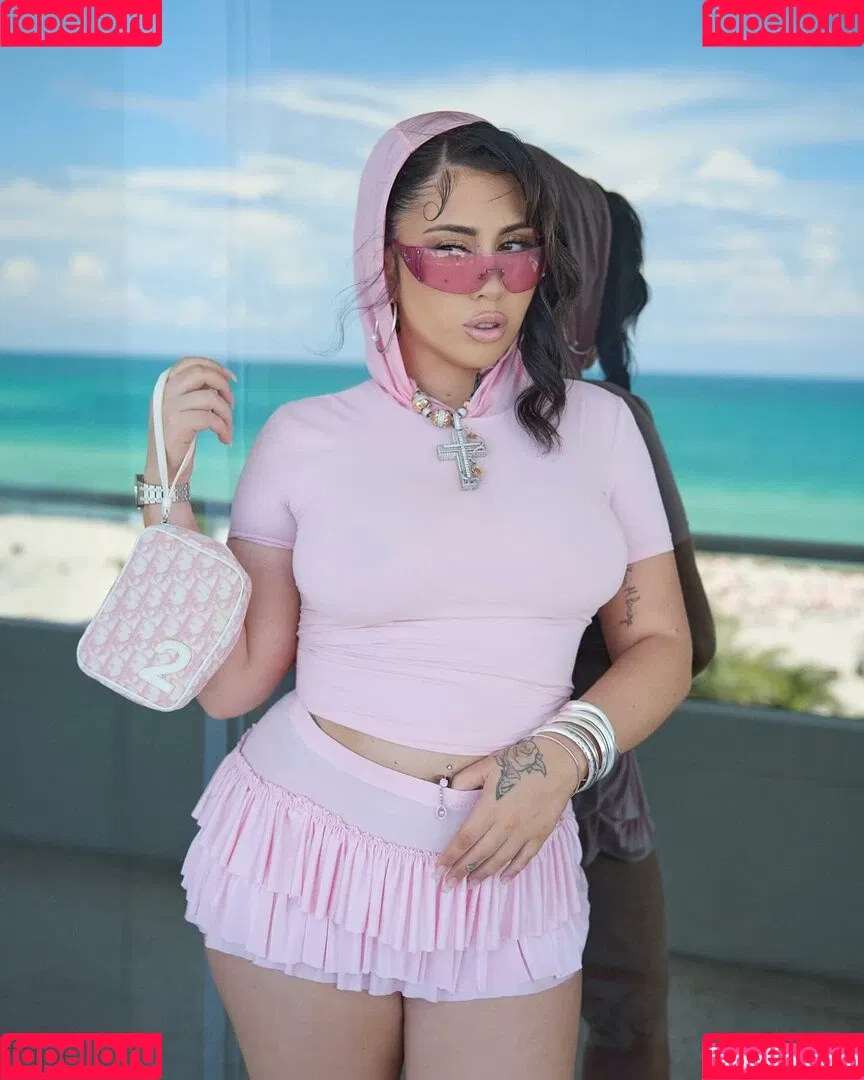 Kali Uchis / kaliuchis / spicxyy Onlyfans Photo Gallery 