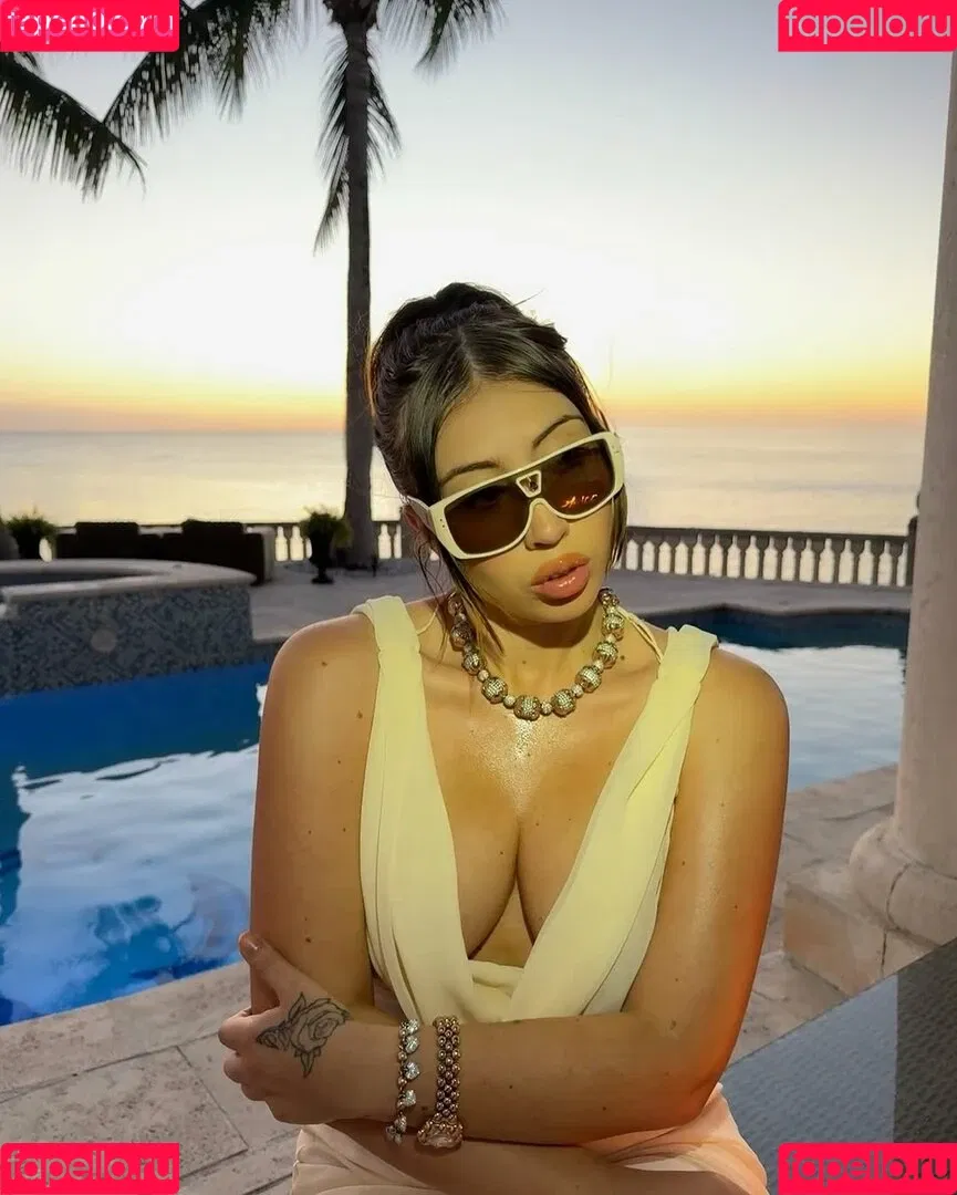 Kali Uchis / kaliuchis / spicxyy Onlyfans Photo Gallery 