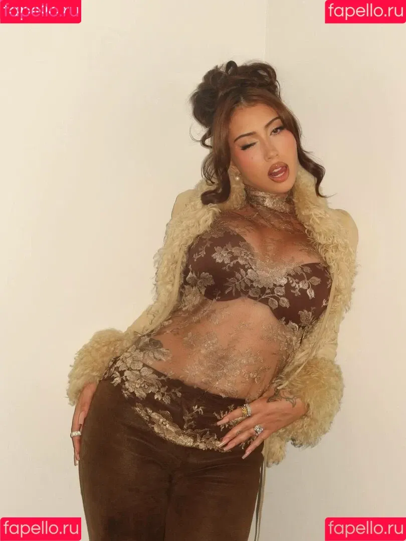 Kali Uchis / kaliuchis / spicxyy Onlyfans Photo Gallery 