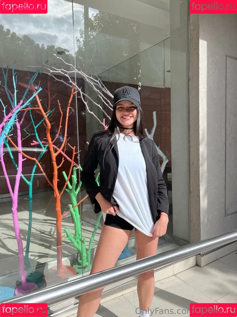 Millie_Mi / millie_mi_ Onlyfans Photo Gallery 