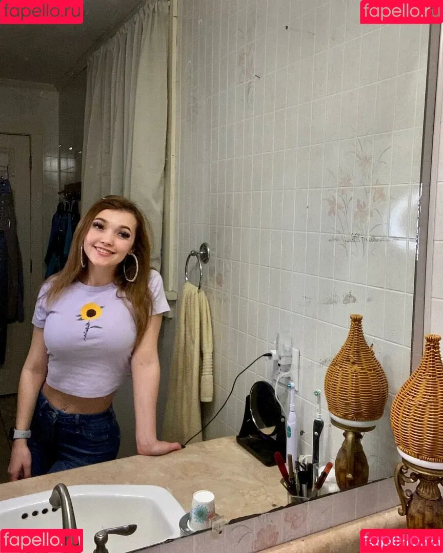 kristenhaness / kristenhanesss / kristennnhaness Onlyfans Photo Gallery 