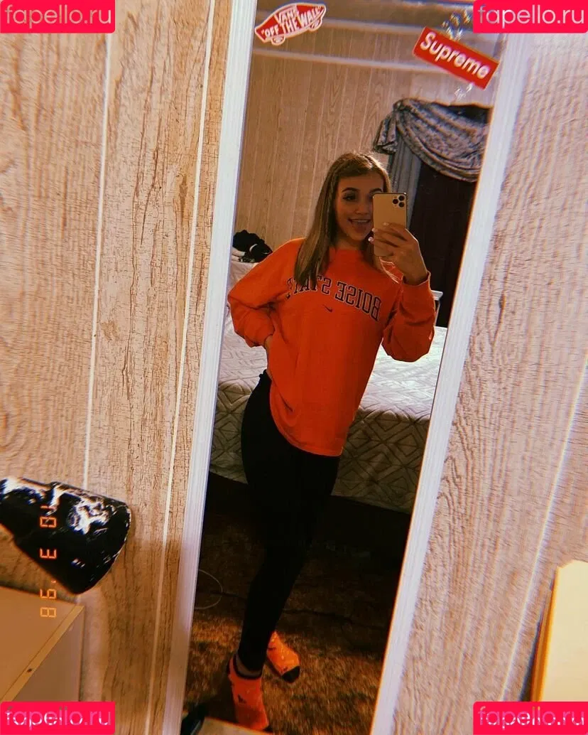 kristenhaness / kristenhanesss / kristennnhaness Onlyfans Photo Gallery 