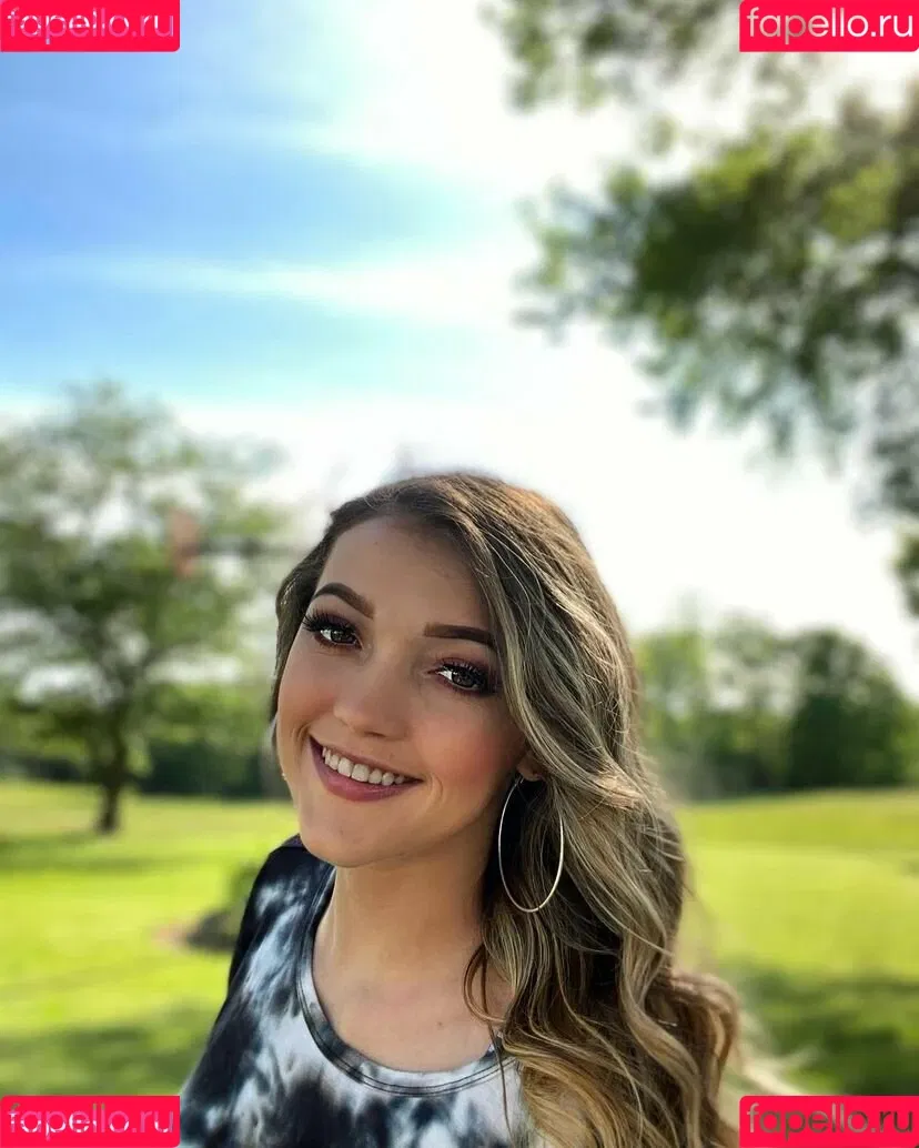 kristenhaness / kristenhanesss / kristennnhaness Onlyfans Photo Gallery 