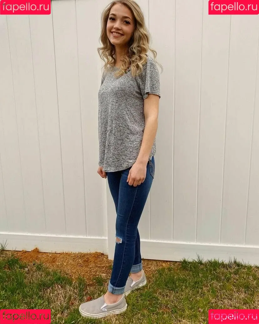 kristenhaness / kristenhanesss / kristennnhaness Onlyfans Photo Gallery 