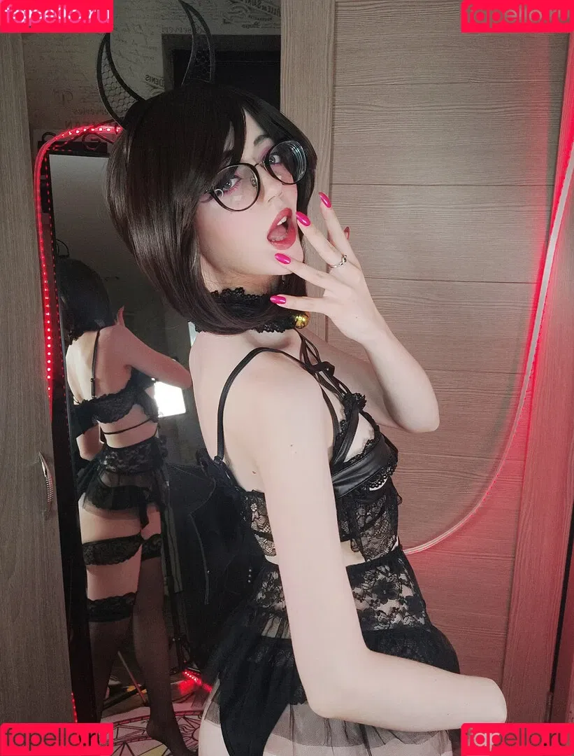 aldorachan / youraldora Onlyfans Photo Gallery 