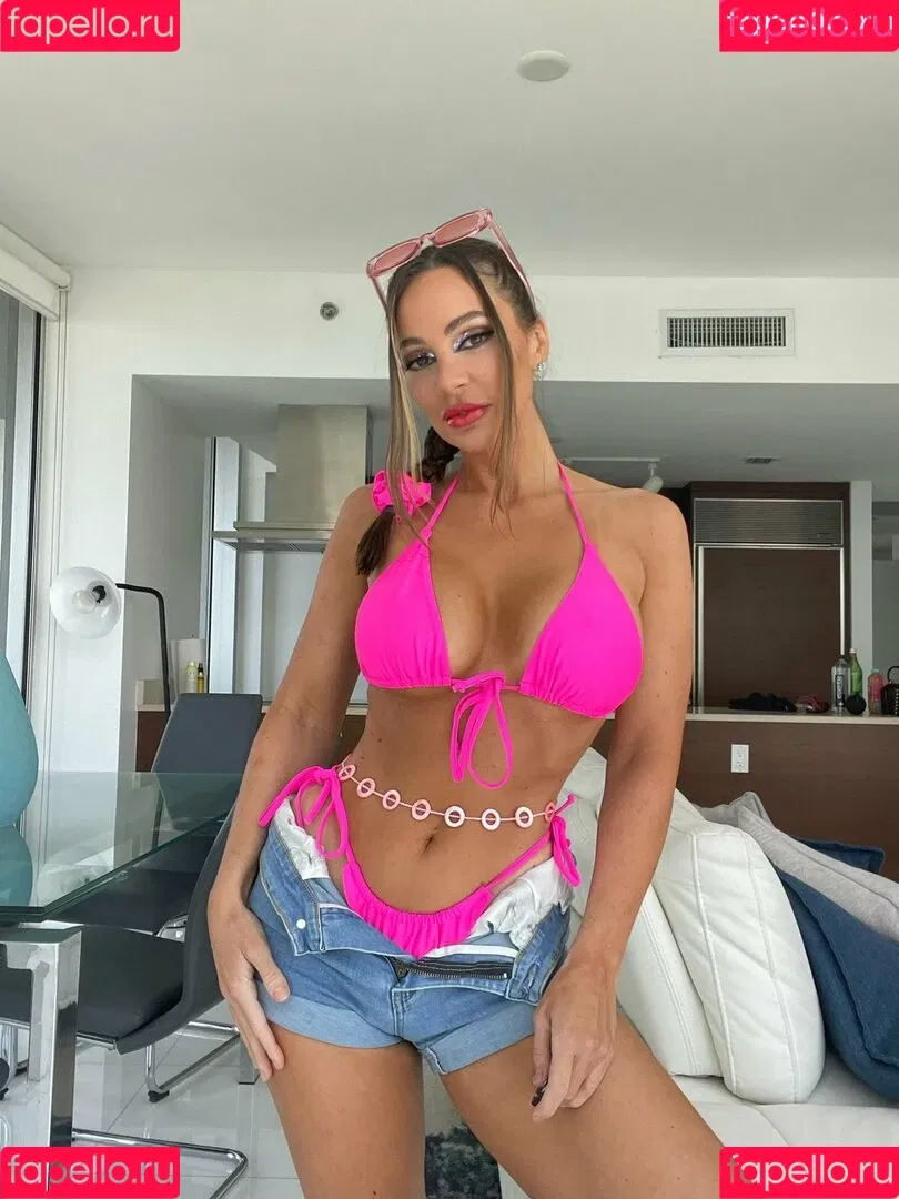 Abigail Mac / MsAbigailMac / abigailmac Onlyfans Photo Gallery 