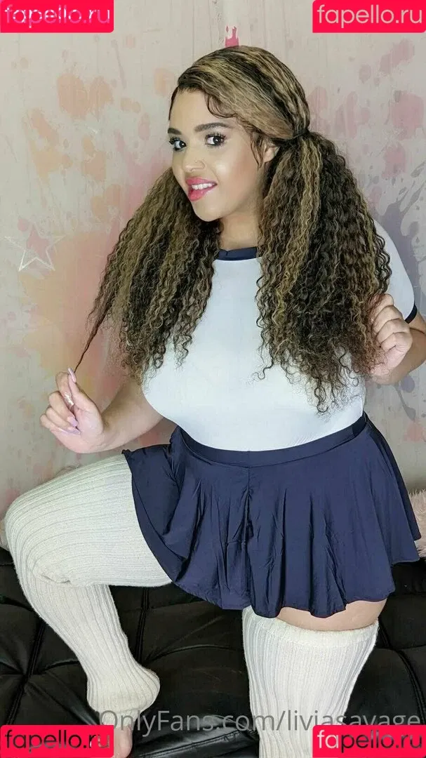 https: / itslivsavage / liviasavage Onlyfans Photo Gallery 