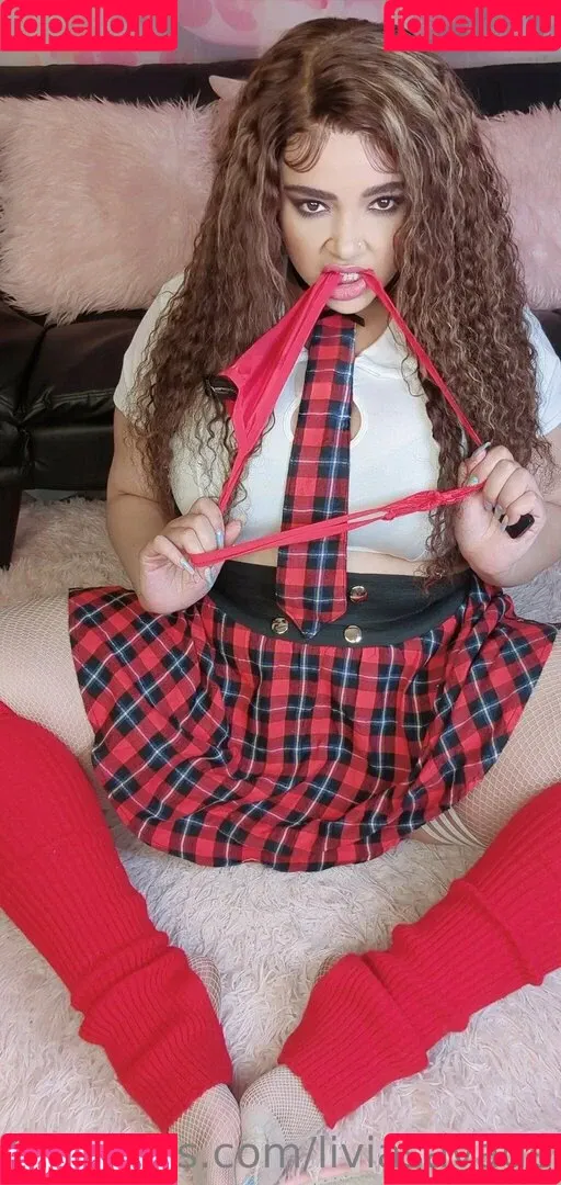 https: / itslivsavage / liviasavage Onlyfans Photo Gallery 