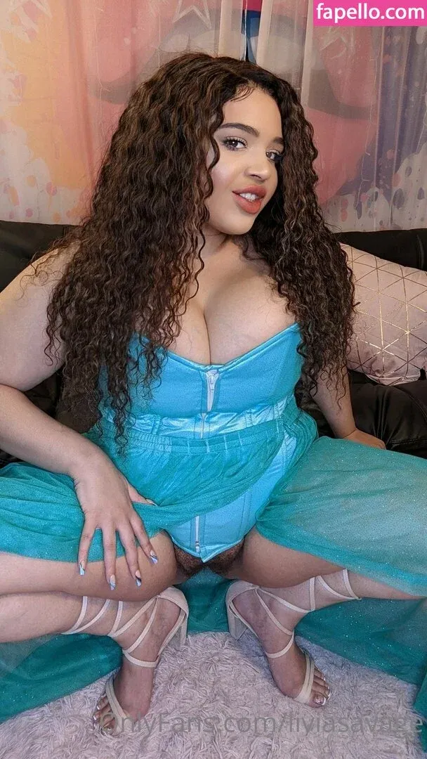 https: / itslivsavage / liviasavage Onlyfans Photo Gallery 