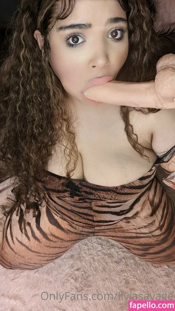 https: / itslivsavage / liviasavage Onlyfans Photo Gallery 