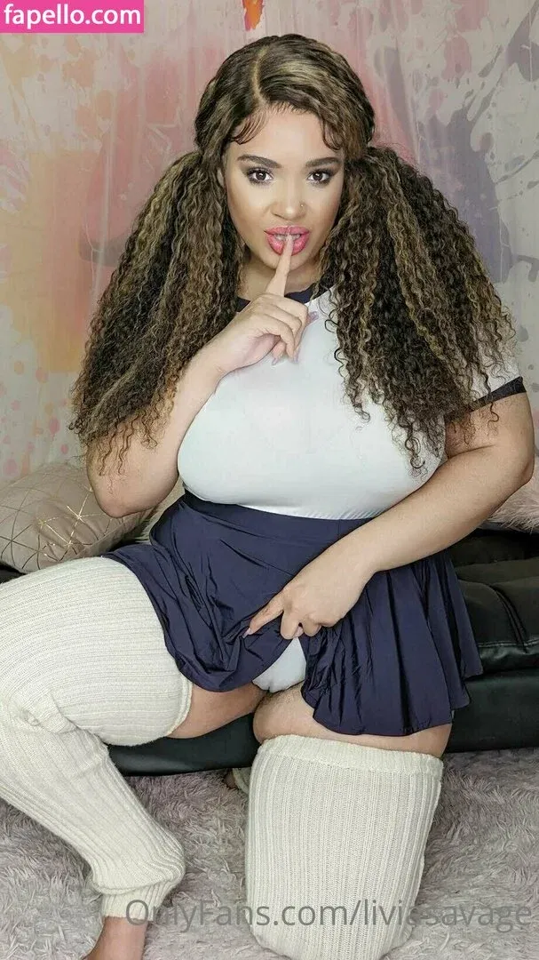 https: / itslivsavage / liviasavage Onlyfans Photo Gallery 