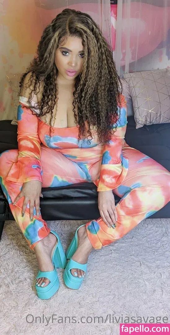https: / itslivsavage / liviasavage Onlyfans Photo Gallery 