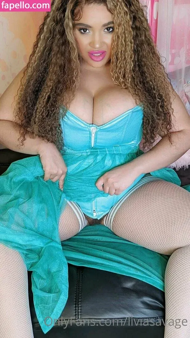 https: / itslivsavage / liviasavage Onlyfans Photo Gallery 