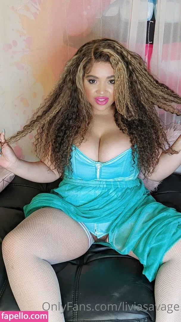 https: / itslivsavage / liviasavage Onlyfans Photo Gallery 