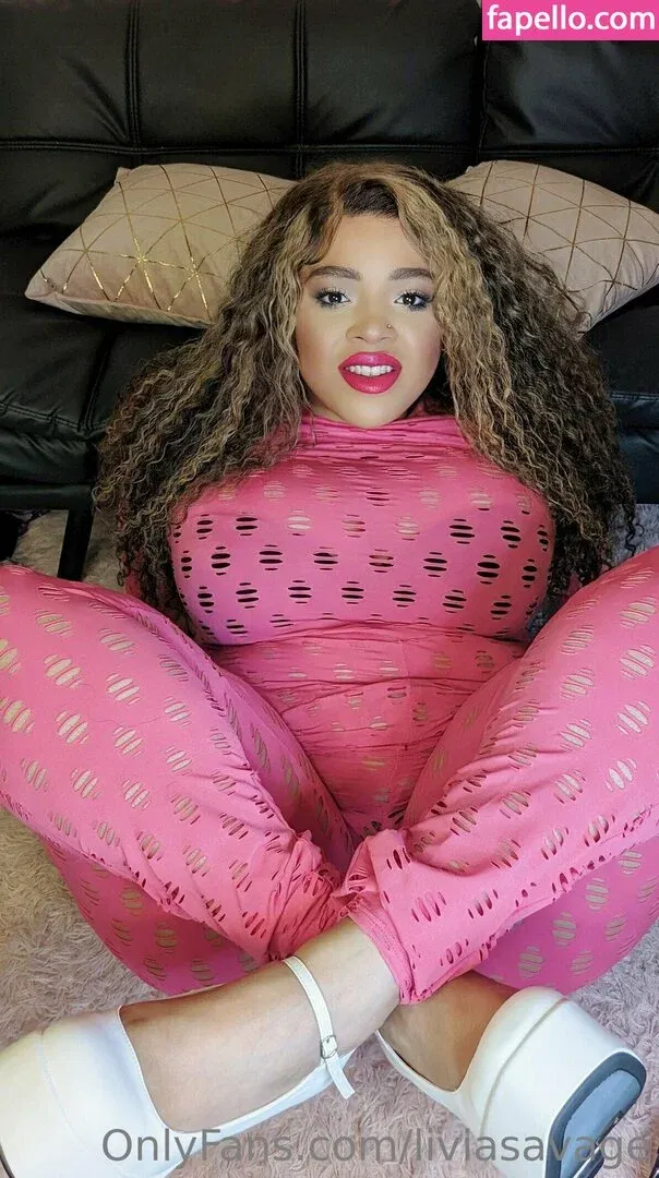 https: / itslivsavage / liviasavage Onlyfans Photo Gallery 