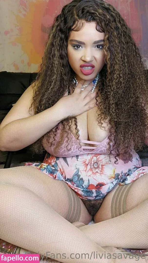https: / itslivsavage / liviasavage Onlyfans Photo Gallery 