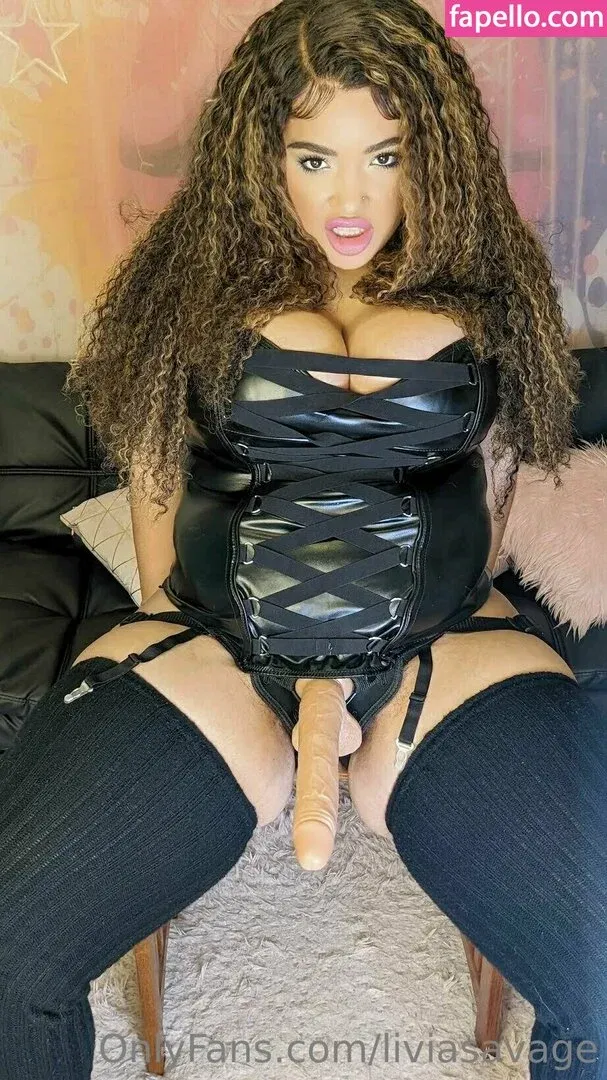 https: / itslivsavage / liviasavage Onlyfans Photo Gallery 