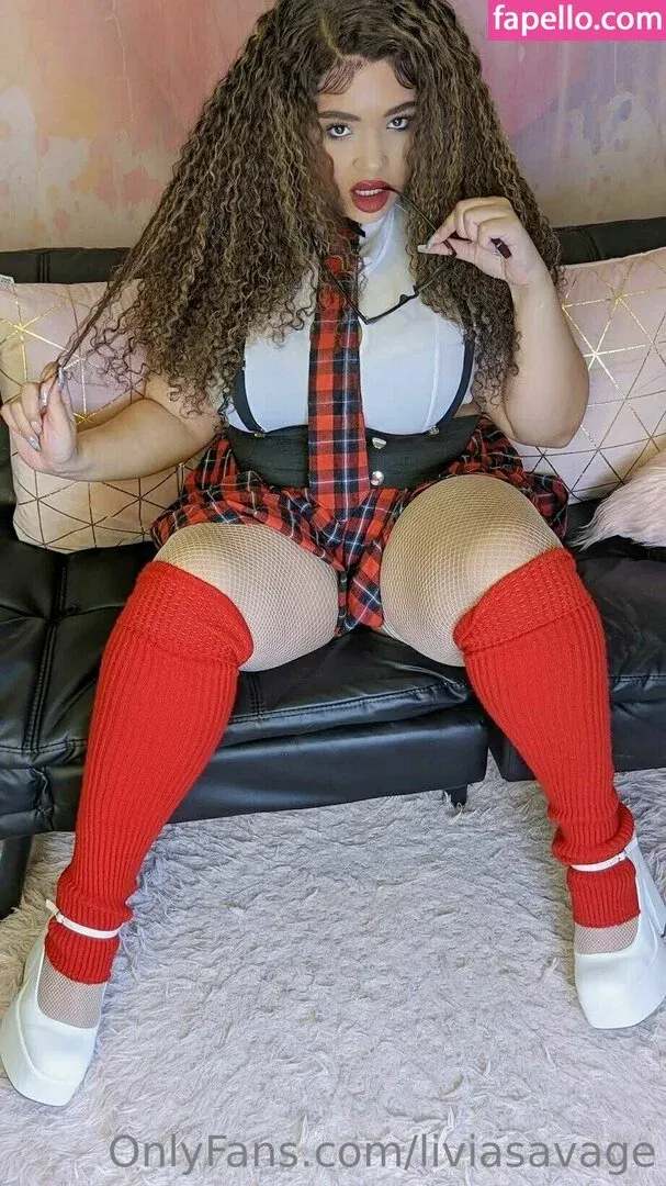 https: / itslivsavage / liviasavage Onlyfans Photo Gallery 