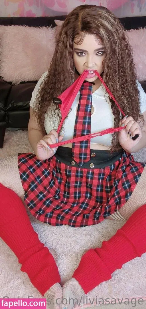 https: / itslivsavage / liviasavage Onlyfans Photo Gallery 