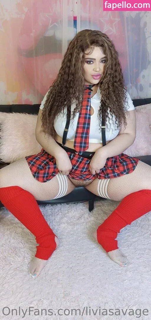 https: / itslivsavage / liviasavage Onlyfans Photo Gallery 