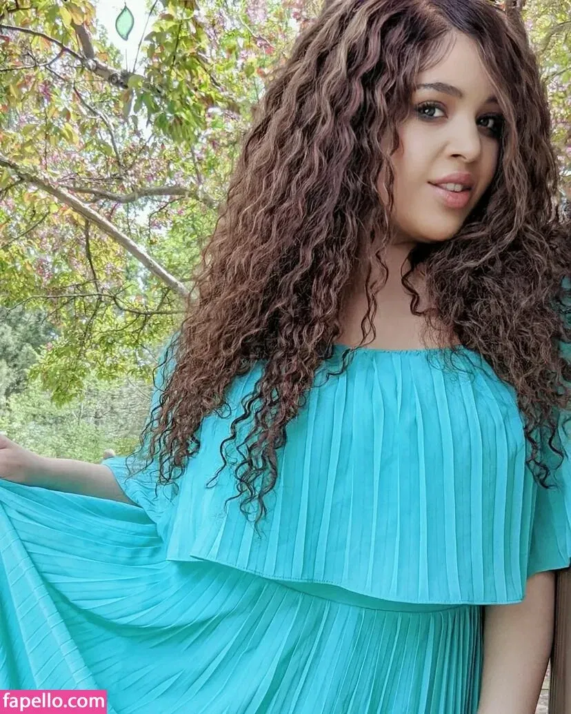 https: / itslivsavage / liviasavage Onlyfans Photo Gallery 