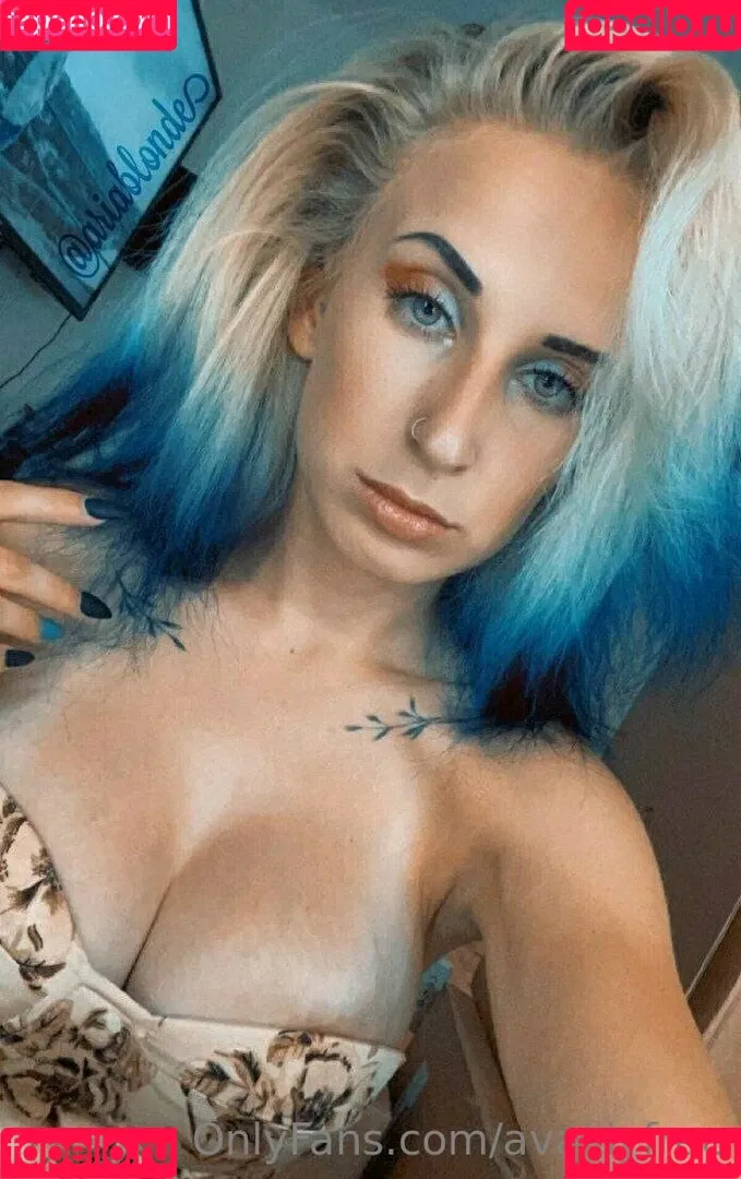 avalilyfree / avalilyuk Onlyfans Photo Gallery 