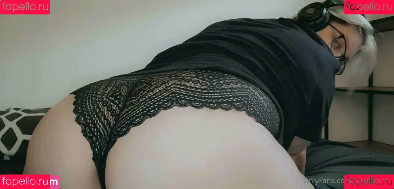 avalilyfree / avalilyuk Onlyfans Photo Gallery 