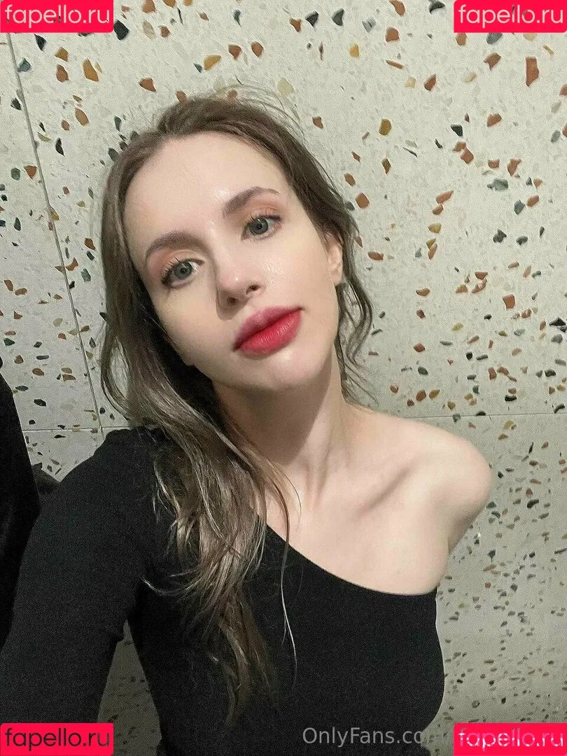 avalilyfree / avalilyuk Onlyfans Photo Gallery 