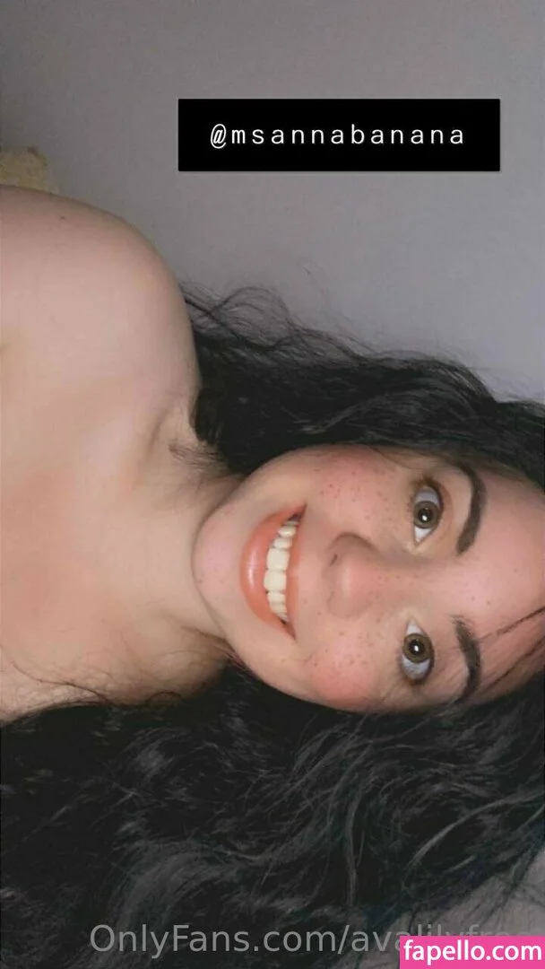 avalilyfree / avalilyuk Onlyfans Photo Gallery 