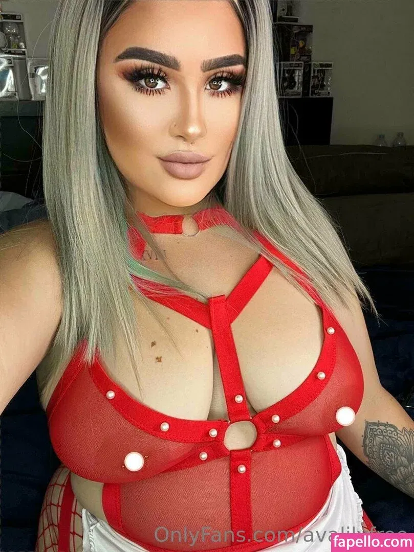 avalilyfree / avalilyuk Onlyfans Photo Gallery 