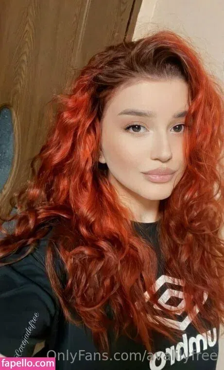 avalilyfree / avalilyuk Onlyfans Photo Gallery 