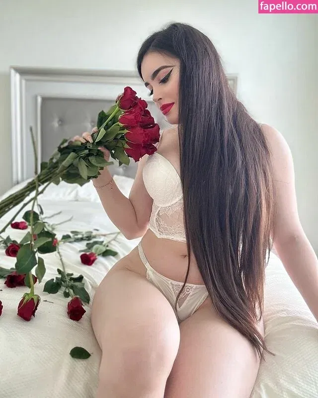 Yamada OF / Yemada Onlyfans Photo Gallery 