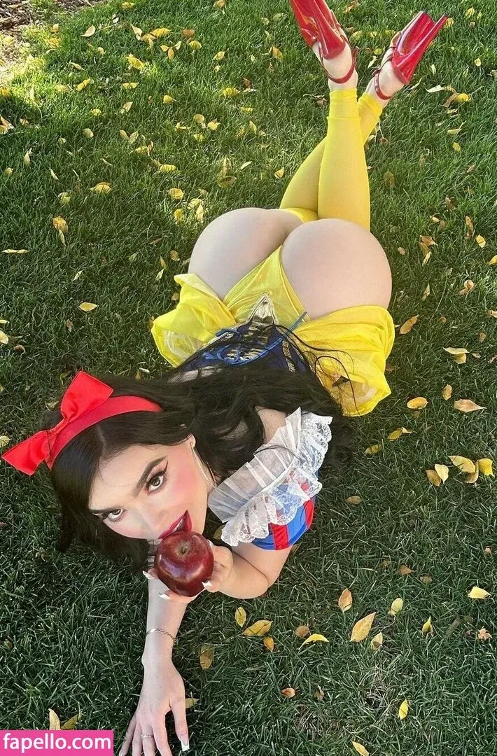 Yamada OF / Yemada Onlyfans Photo Gallery 