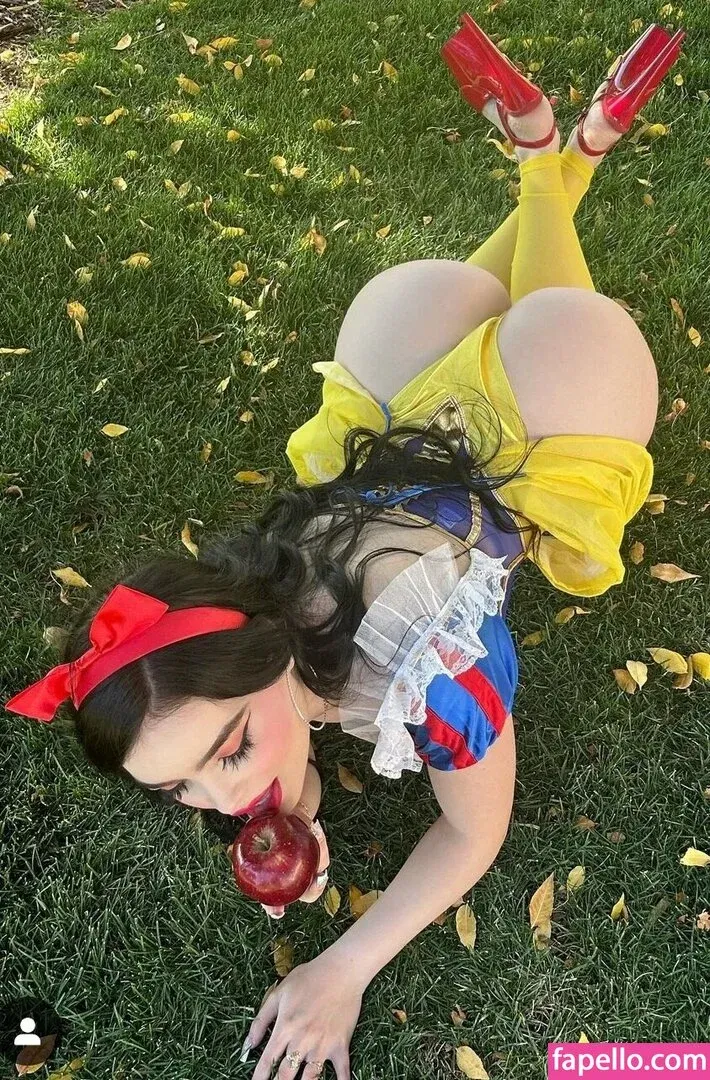 Yamada OF / Yemada Onlyfans Photo Gallery 