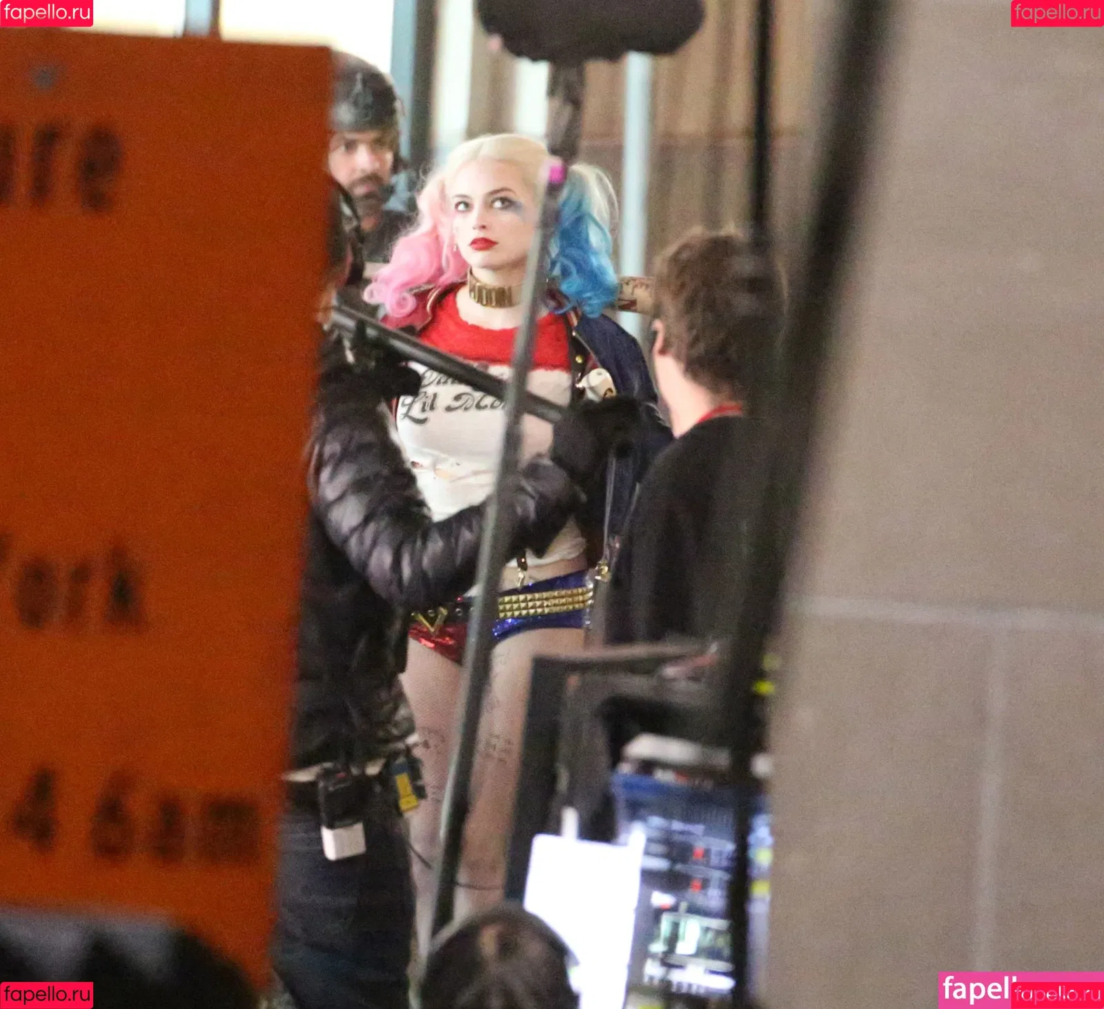 Margot Robbie / margotrobbieofficial Onlyfans Photo Gallery 