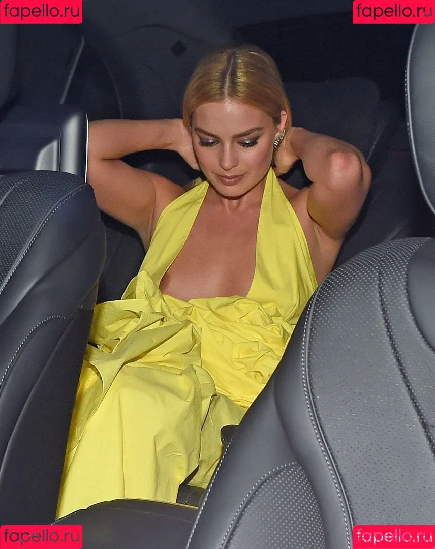 Margot Robbie / margotrobbieofficial Onlyfans Photo Gallery 