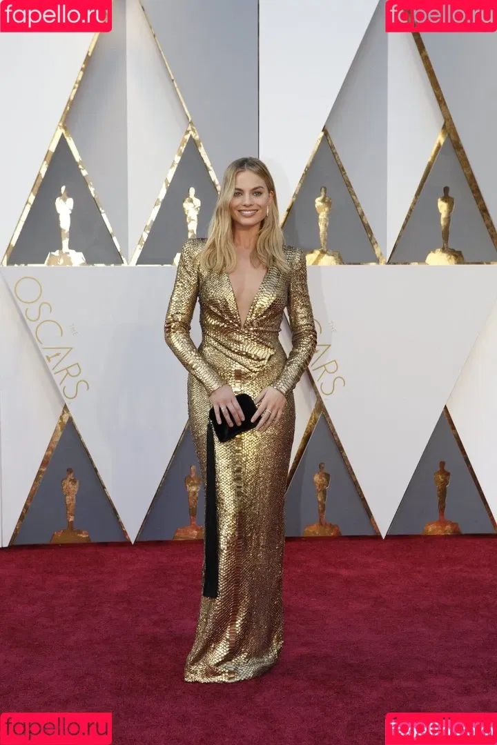 Margot Robbie / margotrobbieofficial Onlyfans Photo Gallery 