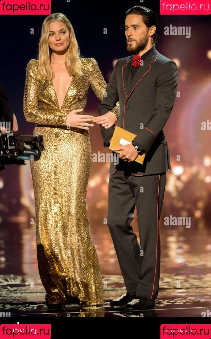 Margot Robbie / margotrobbieofficial Onlyfans Photo Gallery 