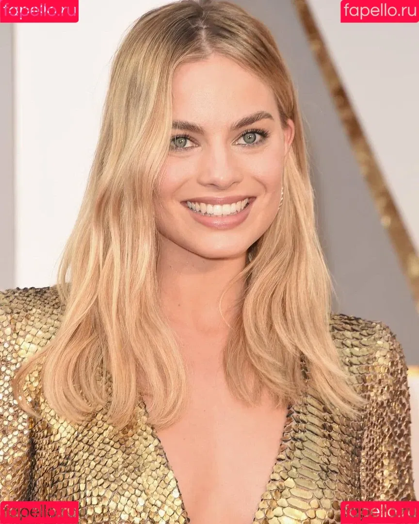 Margot Robbie / margotrobbieofficial Onlyfans Photo Gallery 